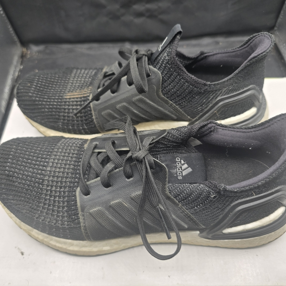 adidas‎ Men's Black and Gray Athletic Shoes